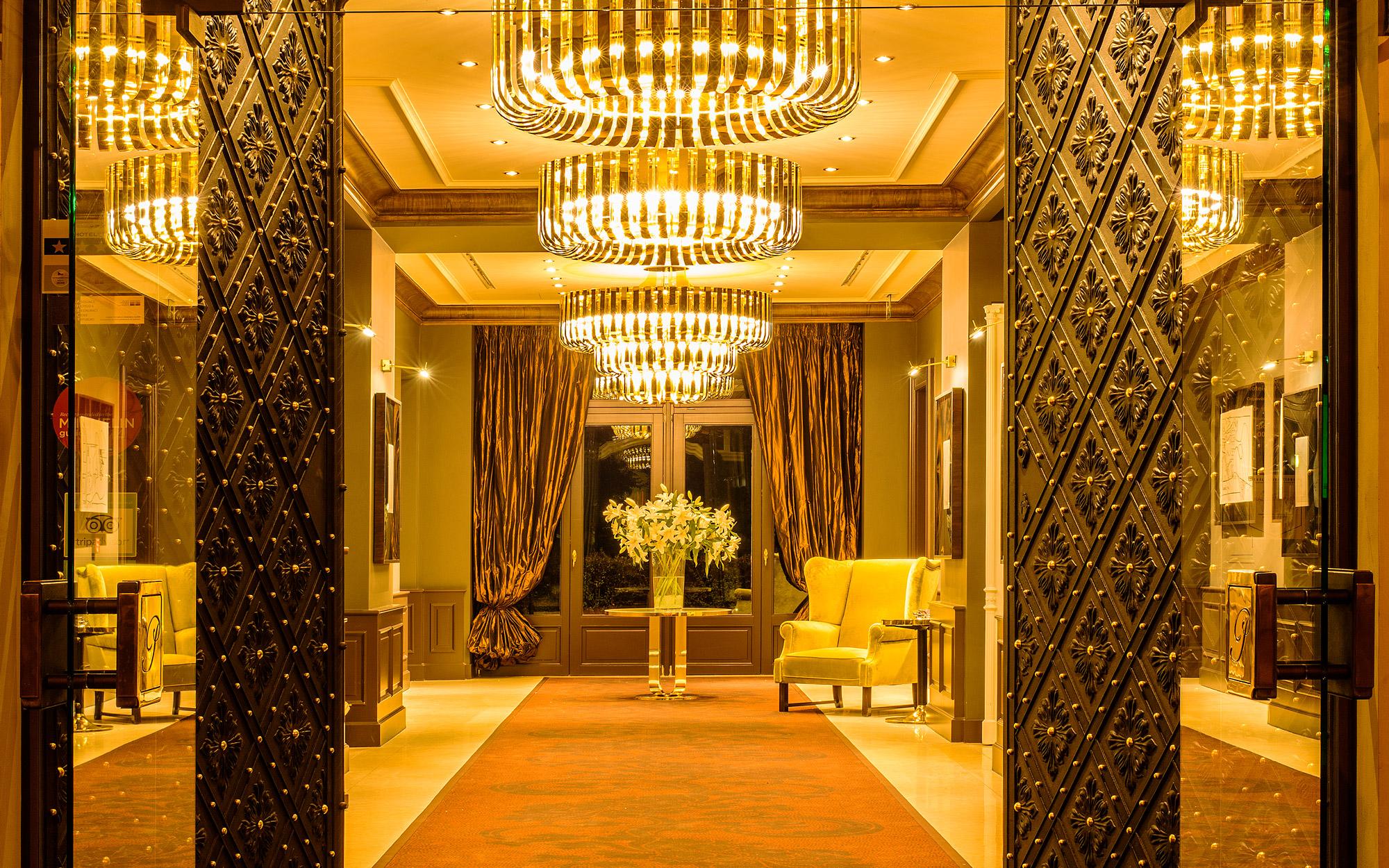 Le Palais Art Hotel Praga Esterno foto The lobby of the hotel