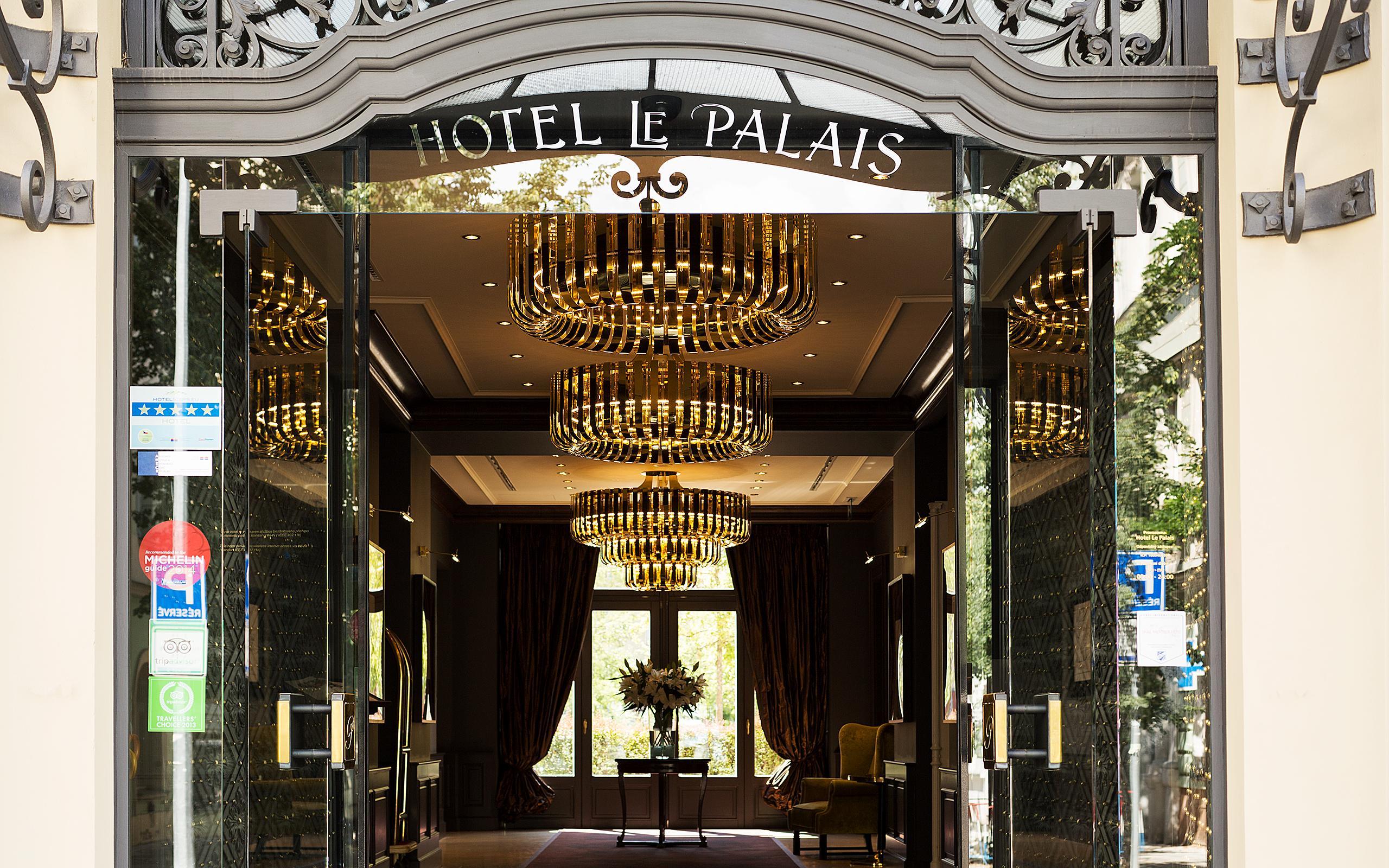 Le Palais Art Hotel Praga Esterno foto Hôtel Le Palais