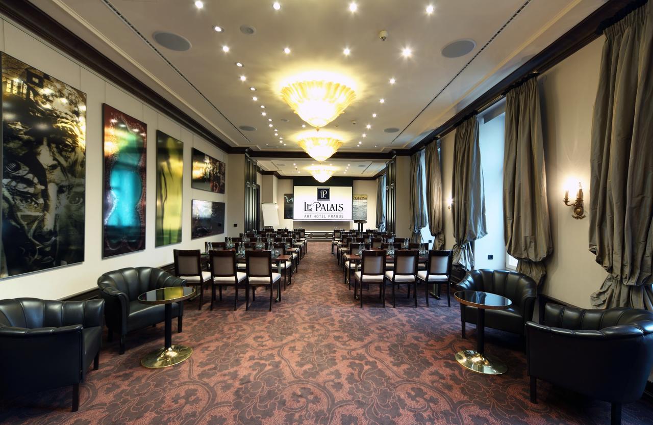 Le Palais Art Hotel Praga Esterno foto The Press Club Brussels